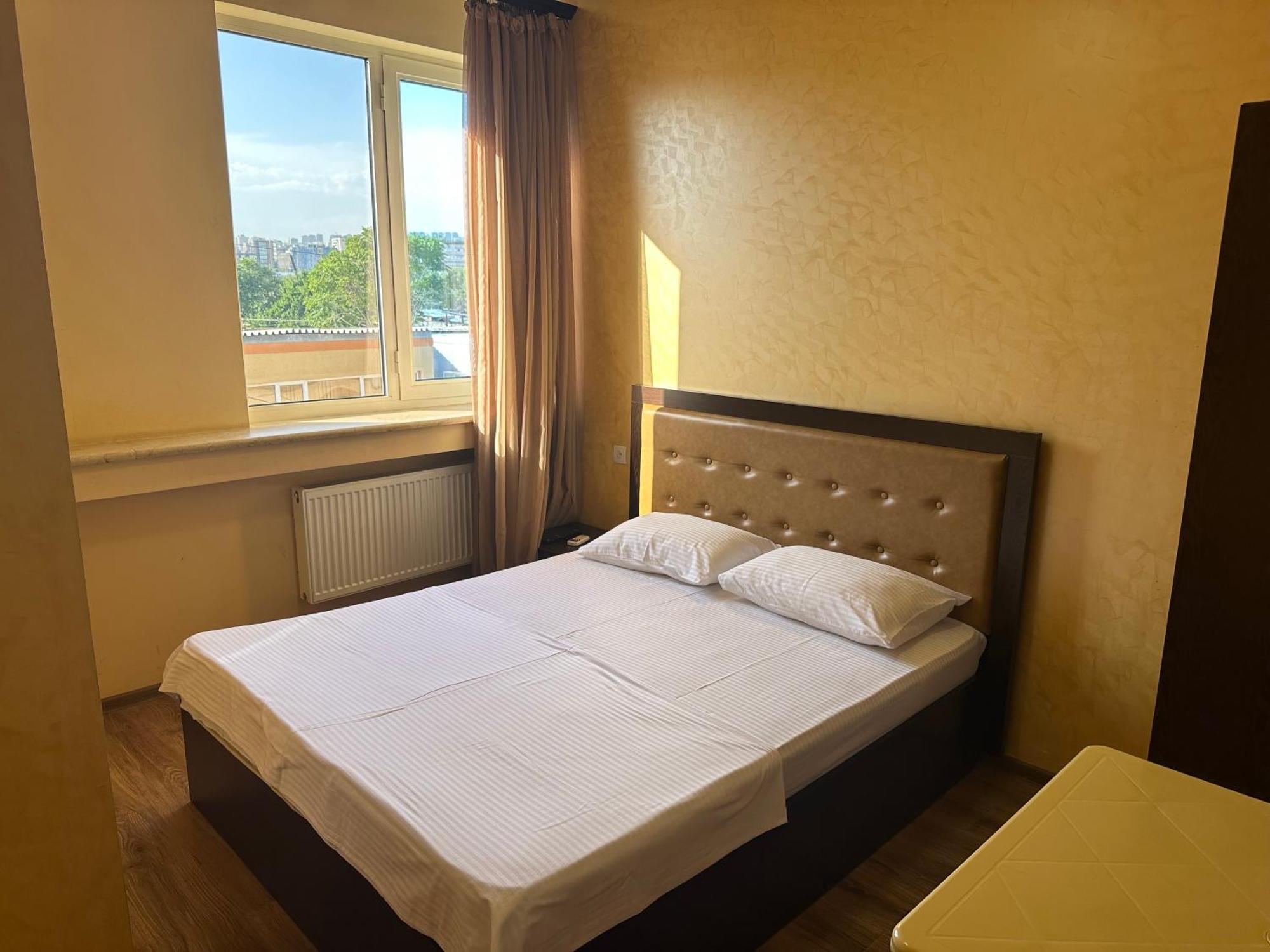 Express Hotel Ереван Екстериор снимка